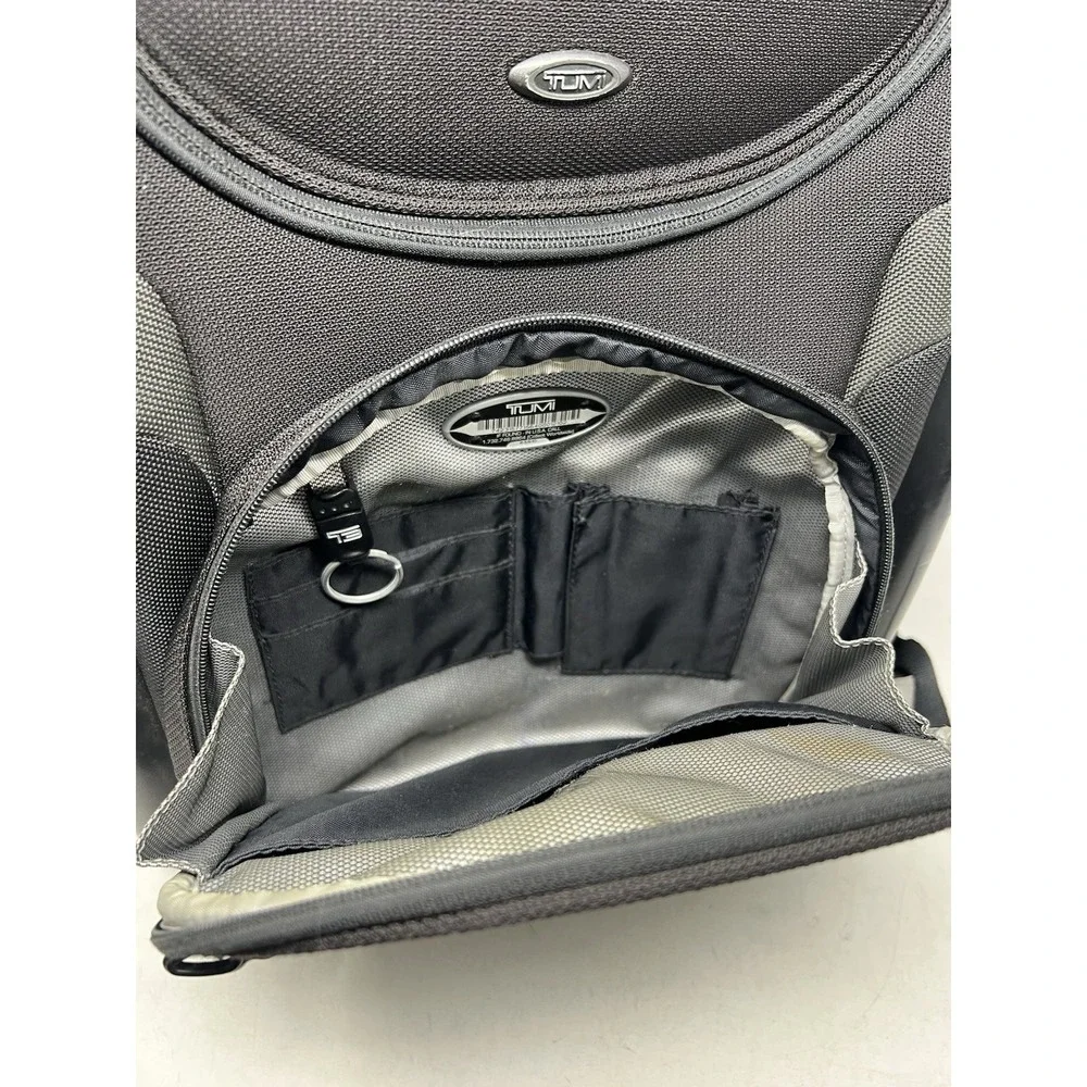 Tumi used excellent